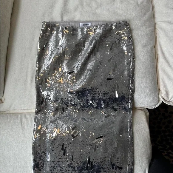 Guizio Silver Sequin Skirt - Picture 4 of 7